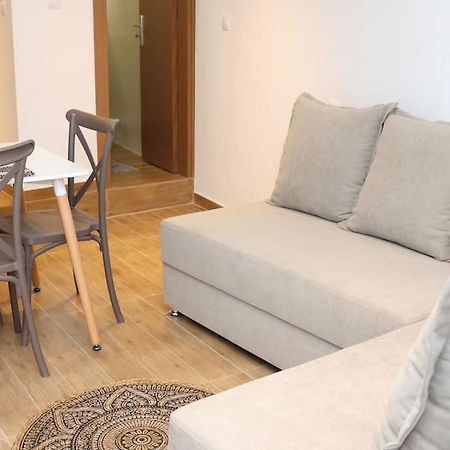 Titinas' Villa Plomari ภายนอก รูปภาพ