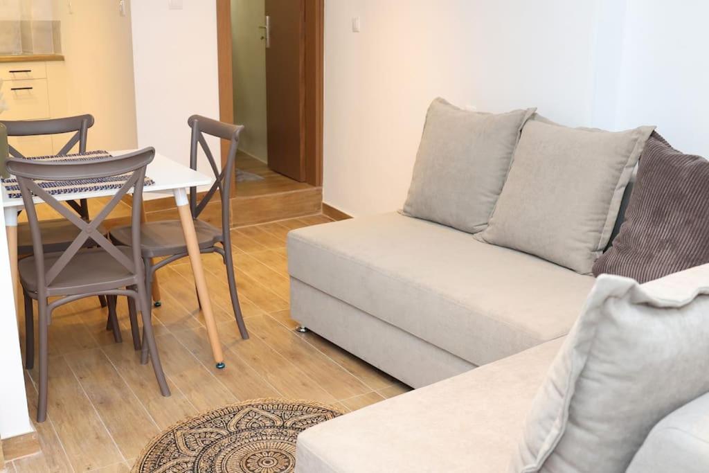 Titinas' Villa Plomari ภายนอก รูปภาพ