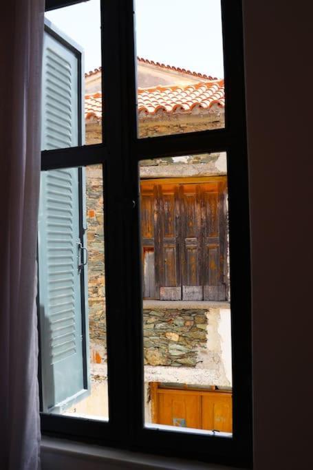 Titinas' Villa Plomari ภายนอก รูปภาพ